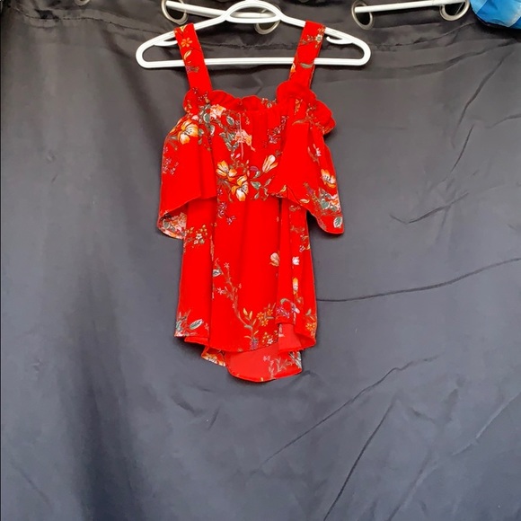 red blouse - Picture 2 of 3